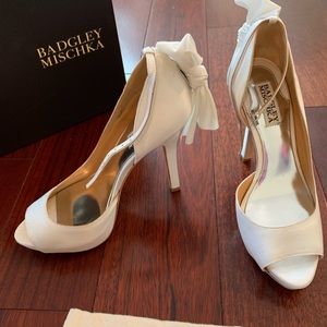 Badgley Mischka wedding heels size 7